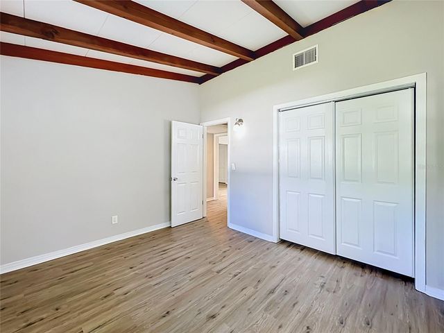 304 SUNNYHILL LANE, Lakeland, FL 33803