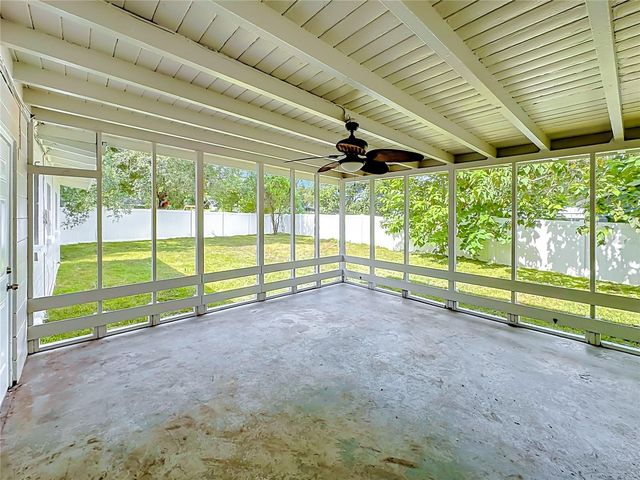 304 SUNNYHILL LANE, Lakeland, FL 33803