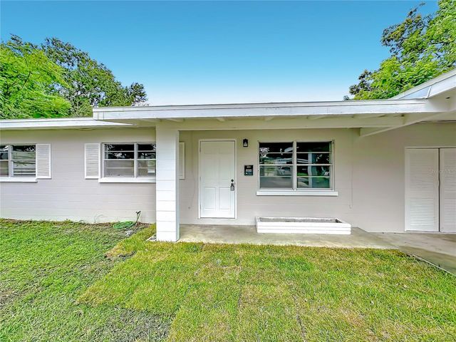304 SUNNYHILL LANE, Lakeland, FL 33803