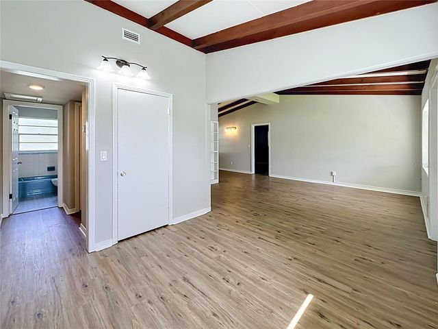 304 SUNNYHILL LANE, Lakeland, FL 33803