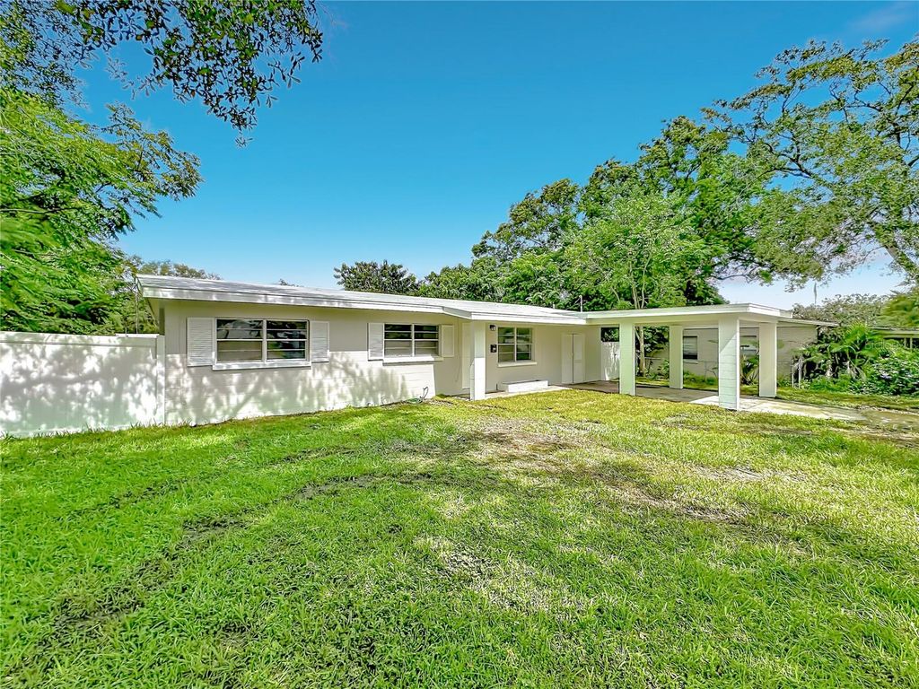 304 SUNNYHILL LANE, Lakeland, FL 33803
