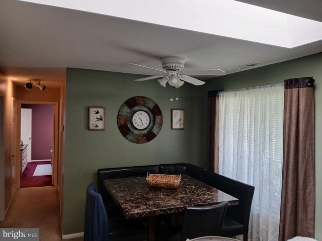 1014 DIAMOND DR, Newtown, PA 18940