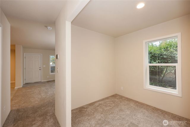 180 E Barnsby Place, Shelton, WA 98584