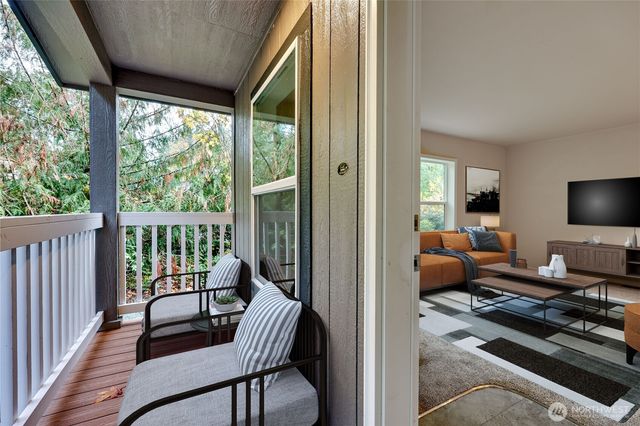 180 E Barnsby Place, Shelton, WA 98584