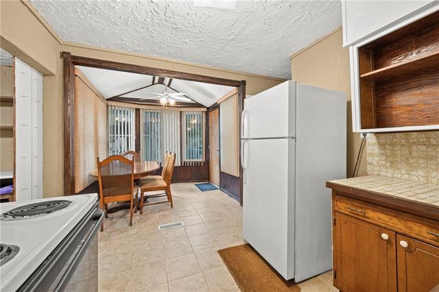 13013 8th Street, Grandview, MO 64030
