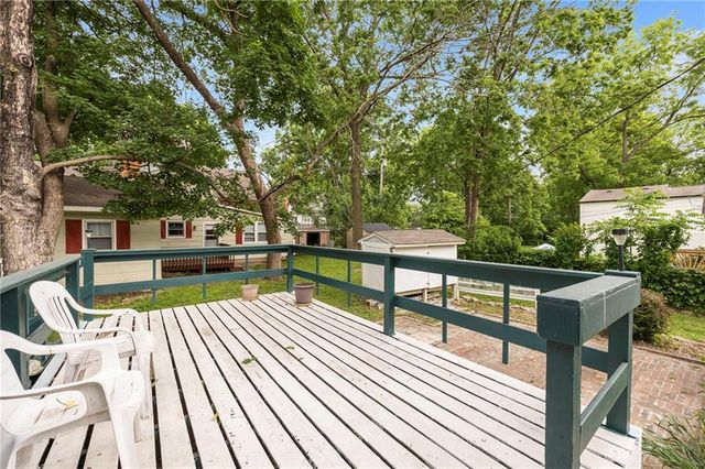 13013 8th Street, Grandview, MO 64030