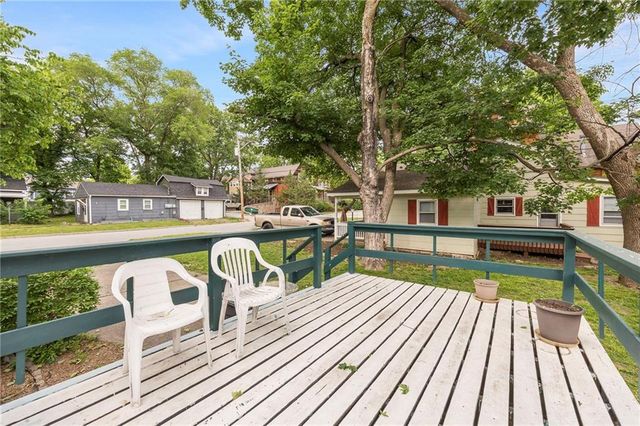 13013 8th Street, Grandview, MO 64030