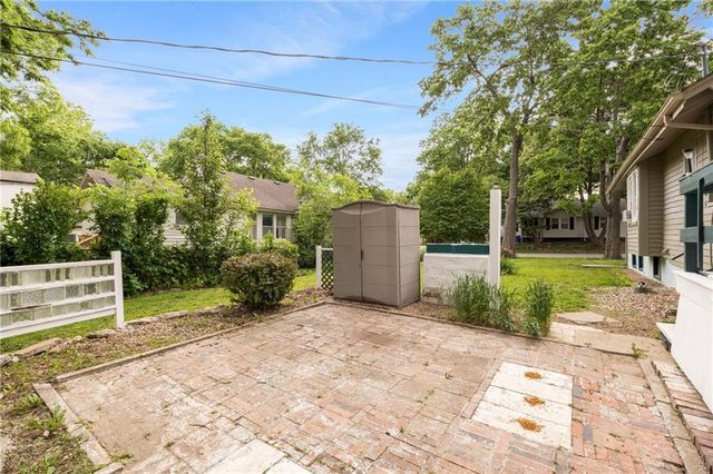 13013 8th Street, Grandview, MO 64030