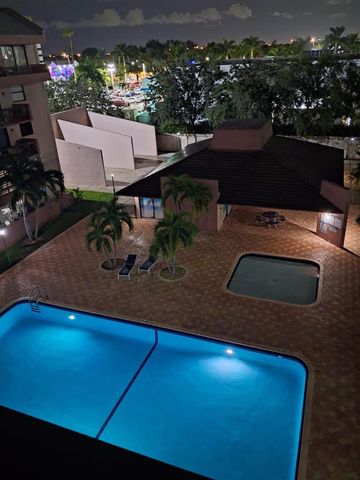 7040 Coral Way, Miami, FL 33155