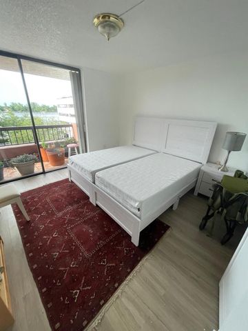 7040 Coral Way, Miami, FL 33155