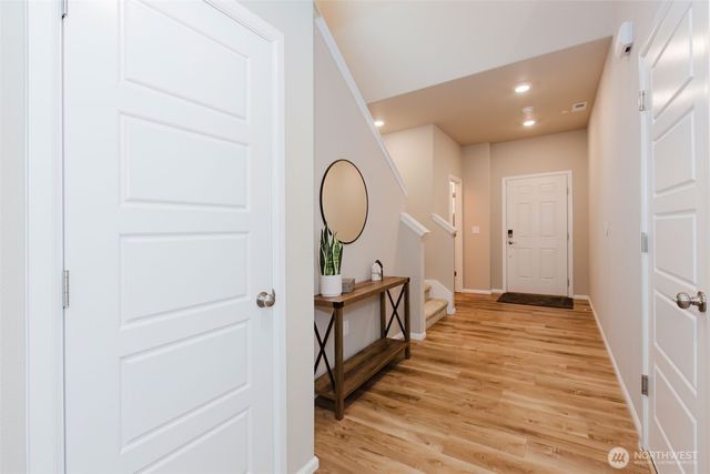 916 Baker Heights Loop, Bremerton, WA 98312