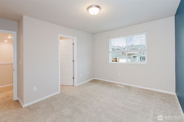 916 Baker Heights Loop, Bremerton, WA 98312