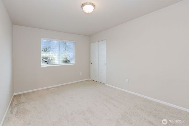 916 Baker Heights Loop, Bremerton, WA 98312