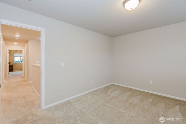 916 Baker Heights Loop, Bremerton, WA 98312