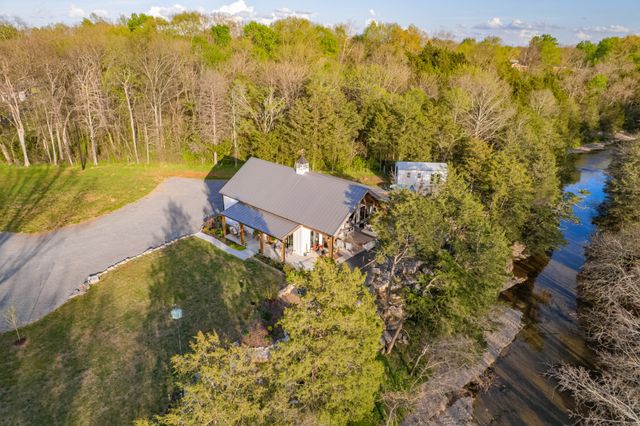 1106 Hwy 130w, Shelbyville, TN 37160