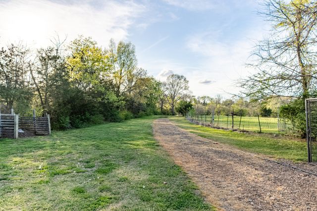 1106 Hwy 130w, Shelbyville, TN 37160