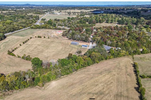 1106 Hwy 130w, Shelbyville, TN 37160