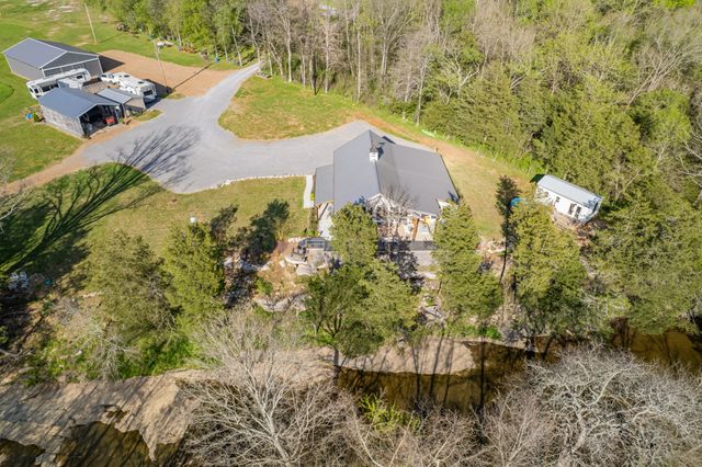 1106 Hwy 130w, Shelbyville, TN 37160