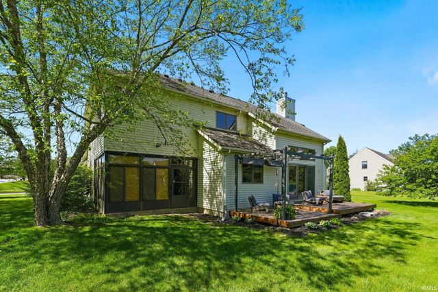 2705 Riveroak Drive, Fort Wayne, IN 46825