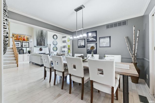 2705 Riveroak Drive, Fort Wayne, IN 46825