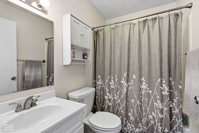 1423 Ashley Drive, Lebanon, IN 46052