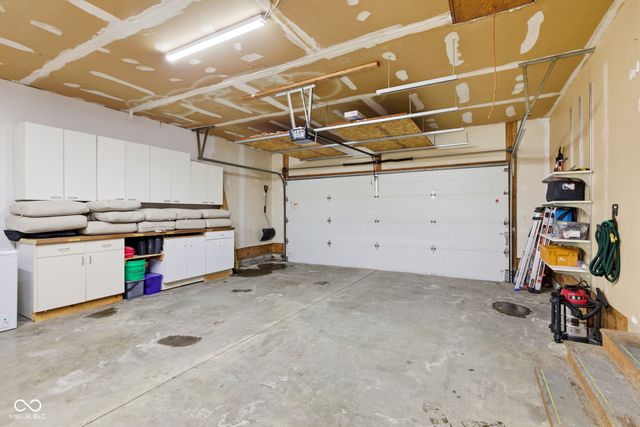 1423 Ashley Drive, Lebanon, IN 46052