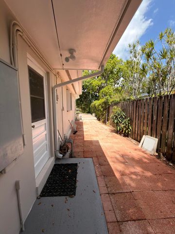 7500 SW 98TH Court, Miami, FL 33173
