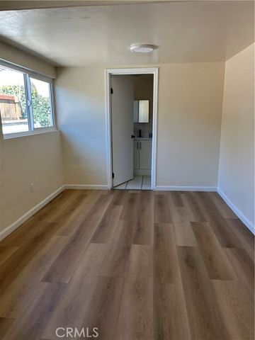 4057 Baywood, Los Angeles, CA 90039