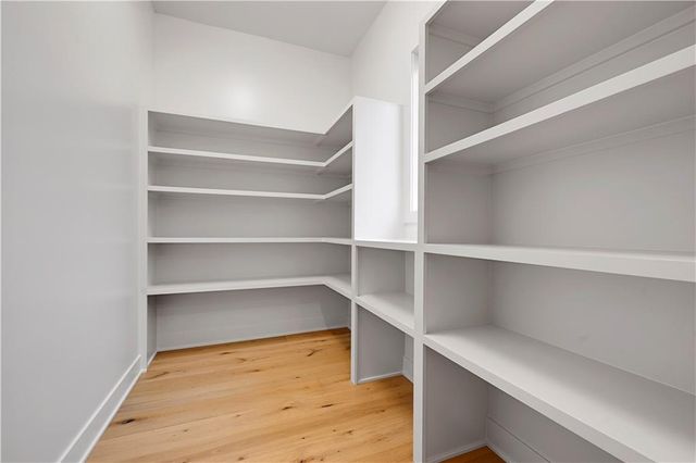 16046 S Twilight Lane, Olathe, KS 66062