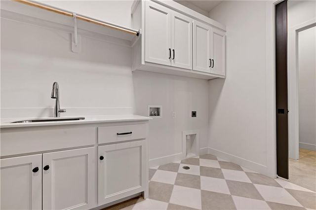 16046 S Twilight Lane, Olathe, KS 66062