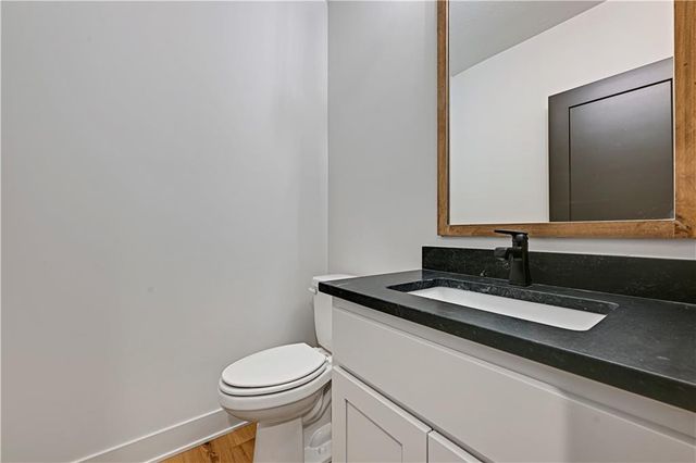 16046 S Twilight Lane, Olathe, KS 66062