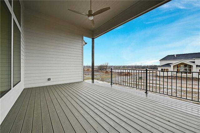 16046 S Twilight Lane, Olathe, KS 66062