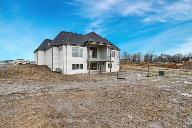 16046 S Twilight Lane, Olathe, KS 66062