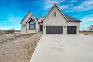 16046 S Twilight Lane, Olathe, KS 66062