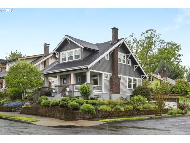1004 Ne 31ST Ave, Portland, OR 97232