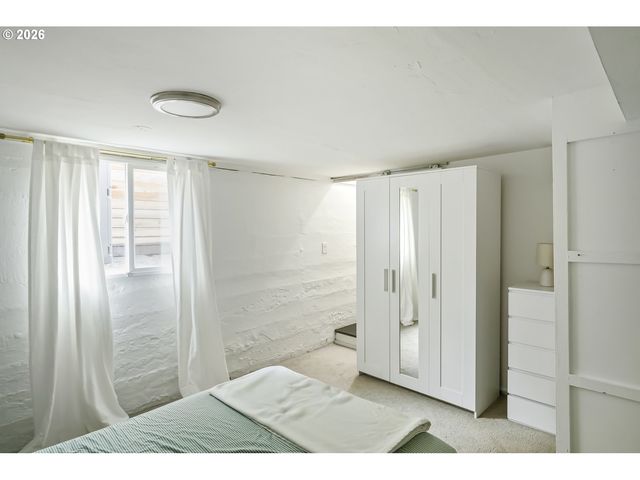 1004 Ne 31ST Ave, Portland, OR 97232