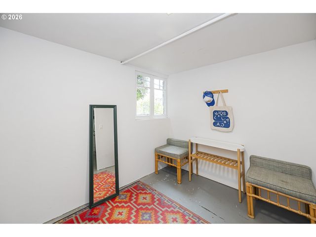 1004 Ne 31ST Ave, Portland, OR 97232