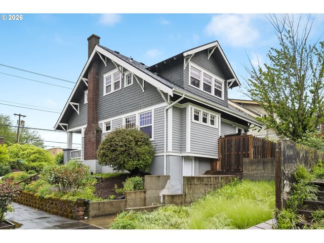 1004 Ne 31ST Ave, Portland, OR 97232