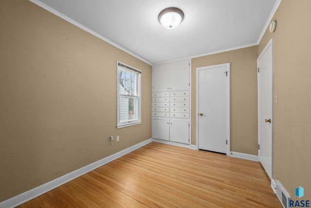 725 S Glendale Ave Avenue, Sioux Falls, SD 57104