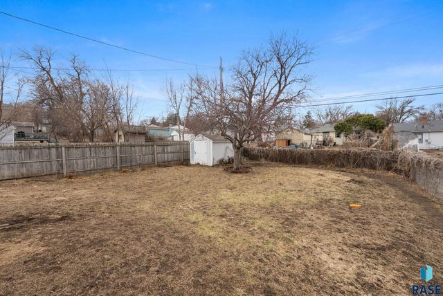 725 S Glendale Ave Avenue, Sioux Falls, SD 57104