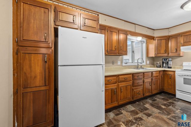 725 S Glendale Ave Avenue, Sioux Falls, SD 57104