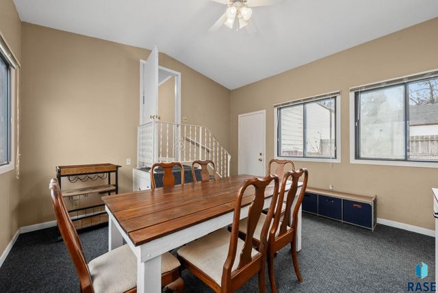 725 S Glendale Ave Avenue, Sioux Falls, SD 57104