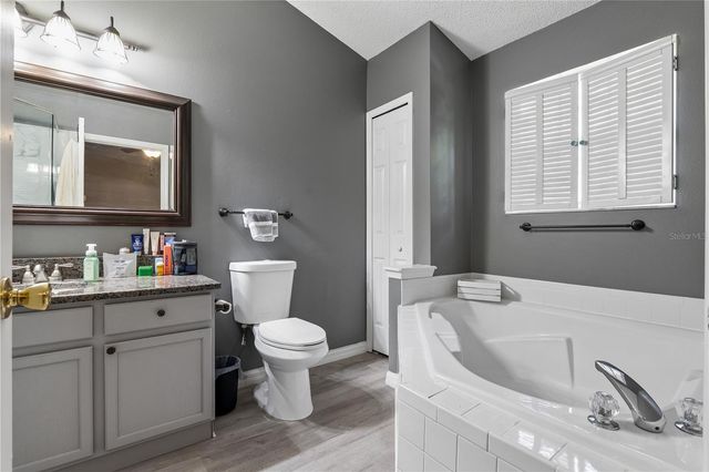 1210 N FAIRWAY DRIVE 1210, Apopka, FL 32712
