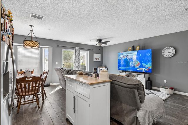 1210 N FAIRWAY DRIVE 1210, Apopka, FL 32712