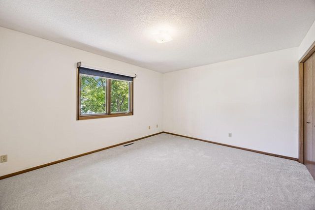 2391 7th Street NW, New Brighton, MN 55112