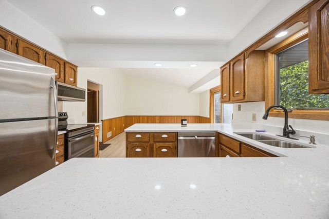 2391 7th Street NW, New Brighton, MN 55112