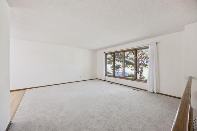 2391 7th Street NW, New Brighton, MN 55112