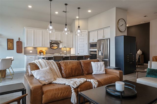 1401 Appaloosa Drive, Aubrey, TX 76227