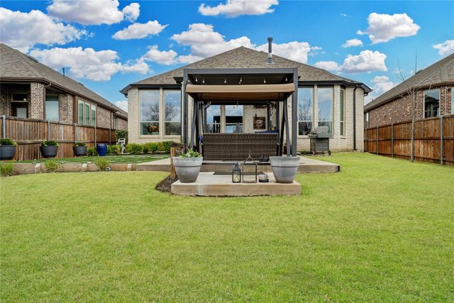1401 Appaloosa Drive, Aubrey, TX 76227