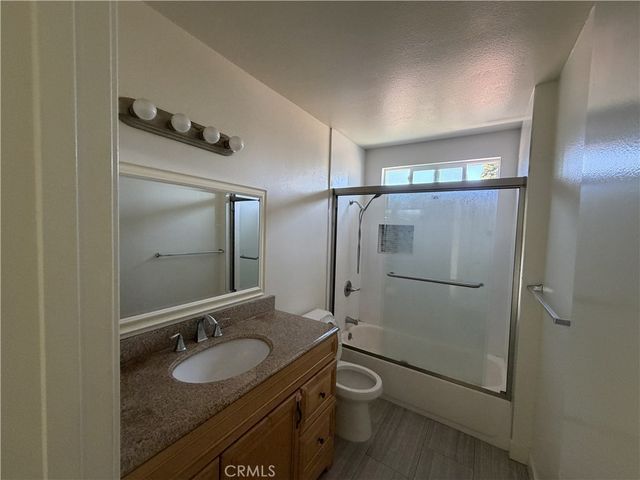 2645 Santa Ana Avenue 1, Costa Mesa, CA 92627